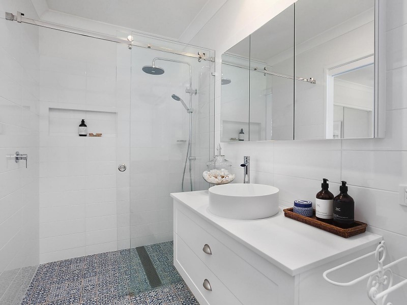 49 John Street, Forresters Beach NSW 2260