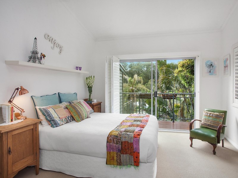 12 Harcourt Place, North Avoca NSW 2260