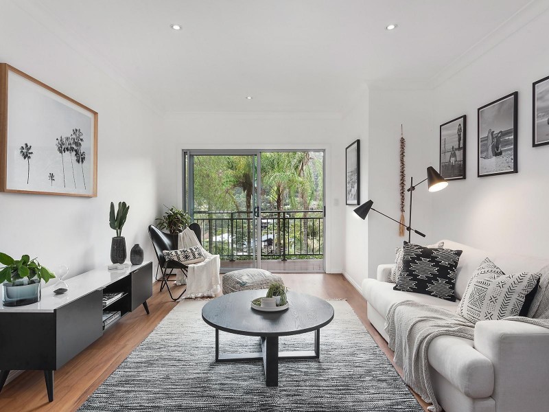 12 Harcourt Place, North Avoca NSW 2260