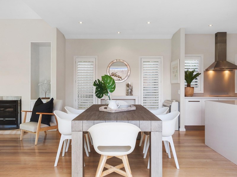 35 John Street, Forresters Beach NSW 2260