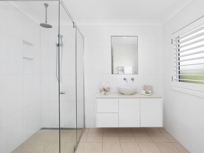 35 John Street, Forresters Beach NSW 2260