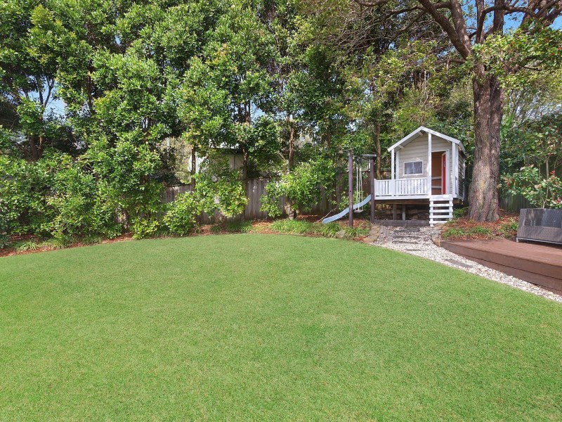 35 John Street, Forresters Beach NSW 2260