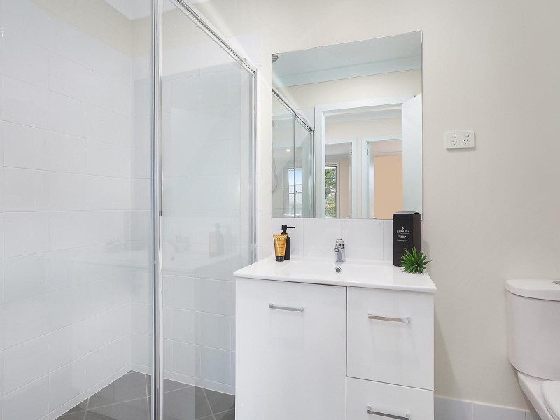 2/6 Darrin Close, Bateau Bay NSW 2261