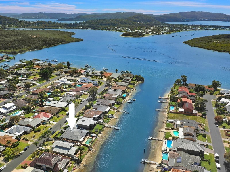 11 Nautilus Crescent, St Huberts Island NSW 2257