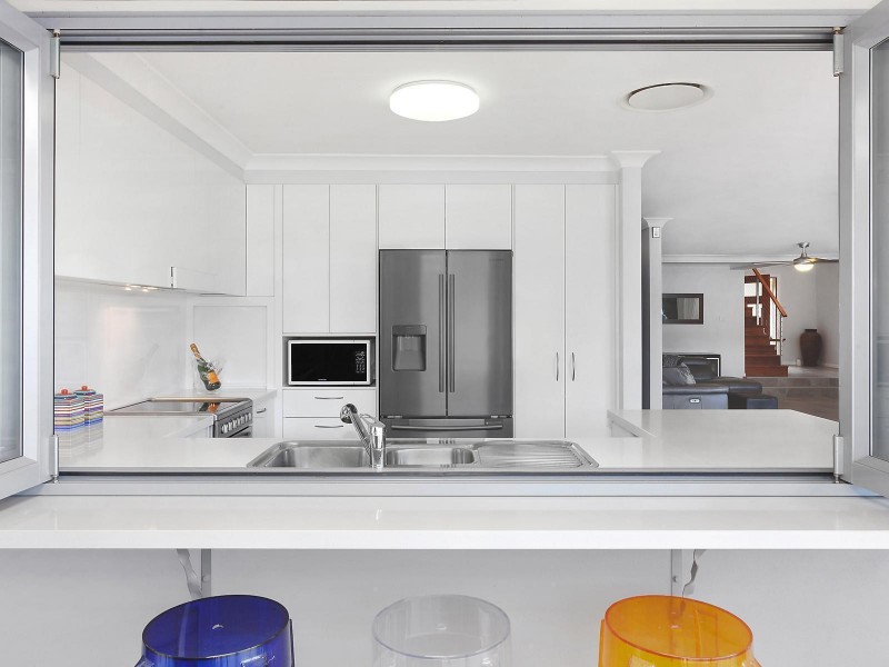 11 Nautilus Crescent, St Huberts Island NSW 2257