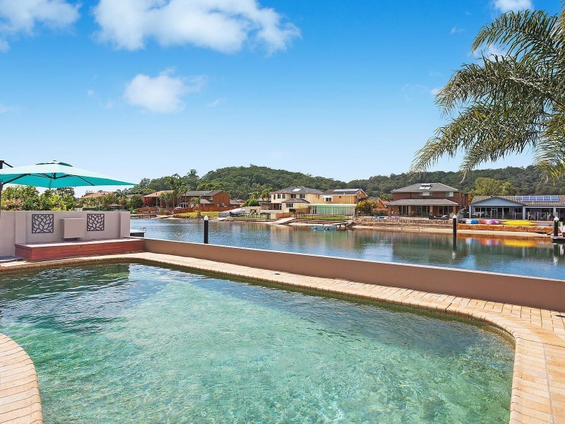 11 Nautilus Crescent, St Huberts Island NSW 2257