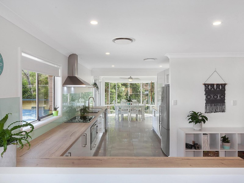 70 Lake Shore Drive, North Avoca NSW 2260