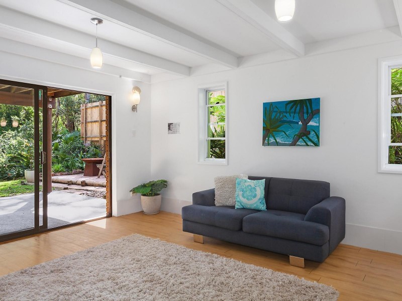 70 Lake Shore Drive, North Avoca NSW 2260