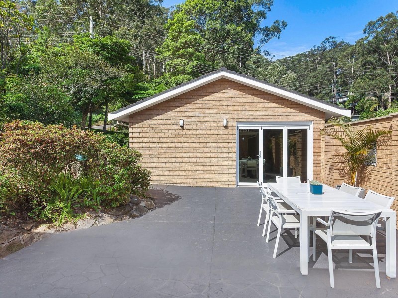 70 Lake Shore Drive, North Avoca NSW 2260