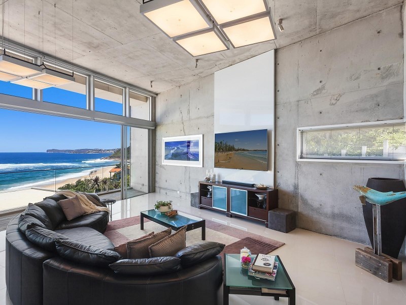 63 Forresters Beach Road, Forresters Beach NSW 2260