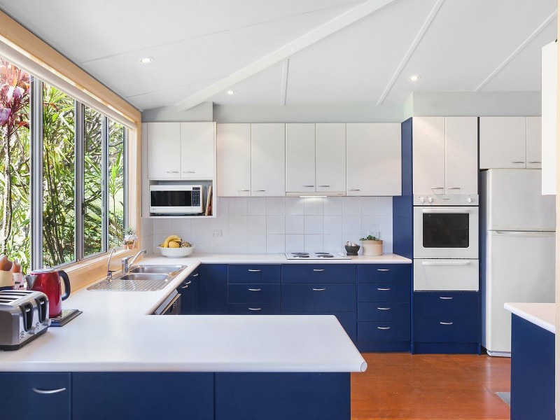 32 Whalans Road, Forresters Beach NSW 2260