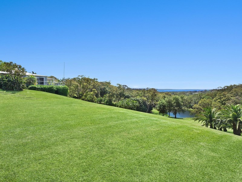 32 Whalans Road, Forresters Beach NSW 2260
