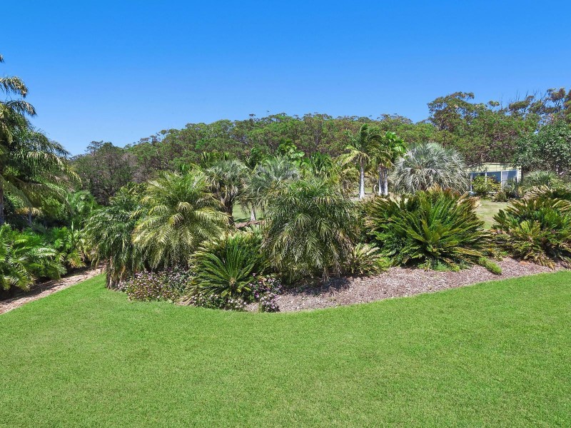 32 Whalans Road, Forresters Beach NSW 2260