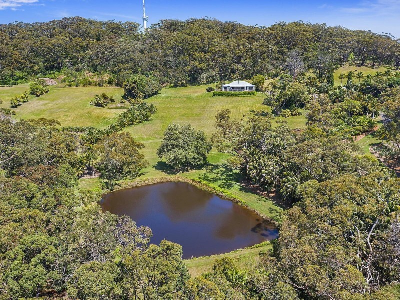 32 Whalans Road, Forresters Beach NSW 2260