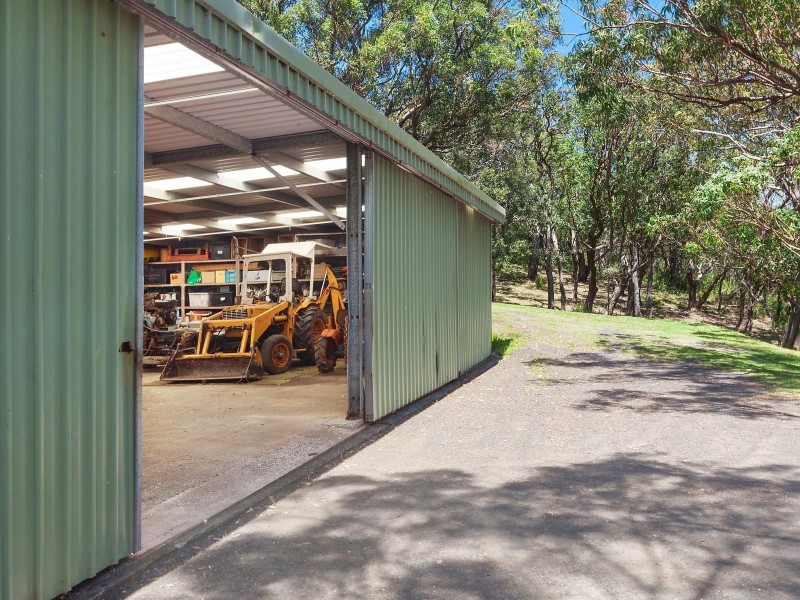 32 Whalans Road, Forresters Beach NSW 2260