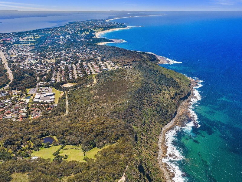 32 Whalans Road, Forresters Beach NSW 2260