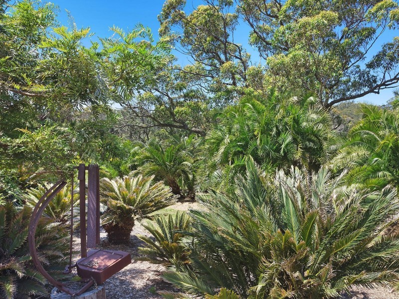 32 Whalans Road, Forresters Beach NSW 2260
