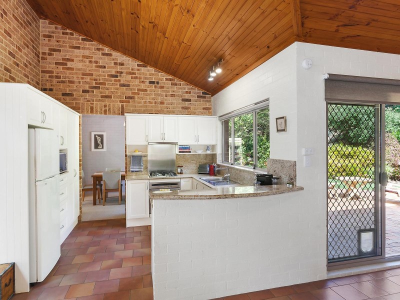 15 Hibiscus Avenue, North Avoca NSW 2260