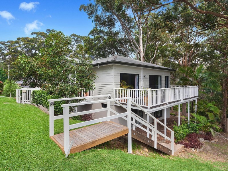 15 Peel Street, Avoca Beach NSW 2251