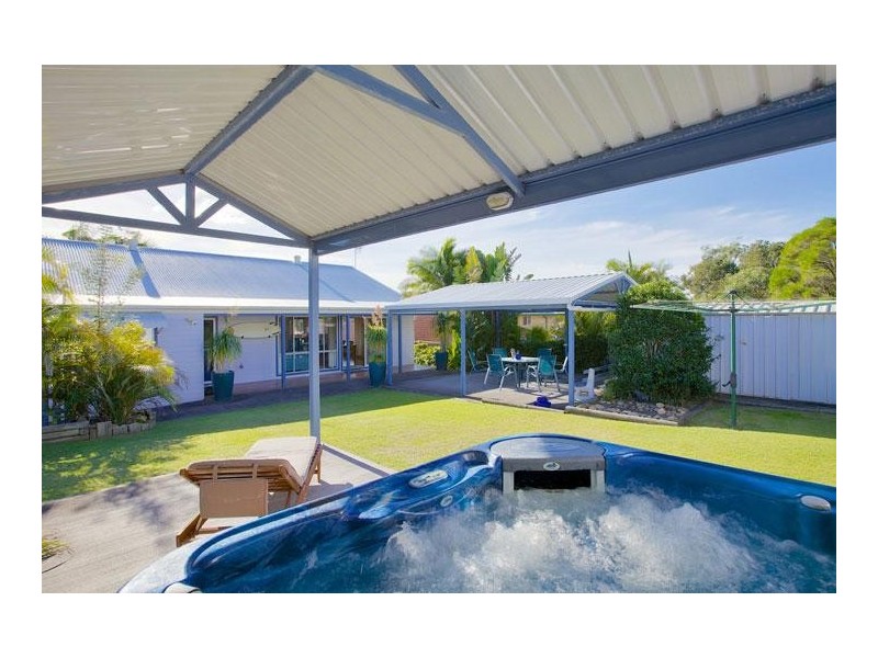 49 John Street, Forresters Beach NSW 2260