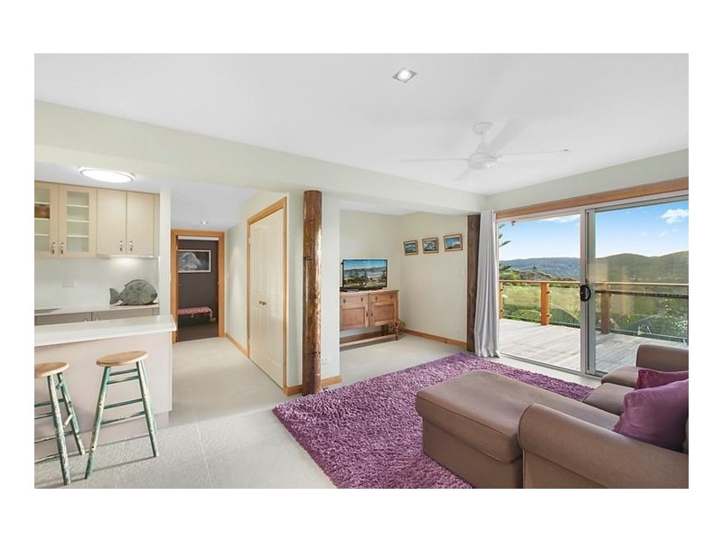 3 Yumbool Close, Forresters Beach NSW 2260