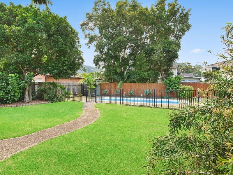 49 Blue Bell Drive, Wamberal NSW 2260