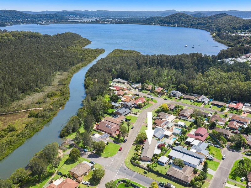 35 Samantha Crescent, Kincumber NSW 2251