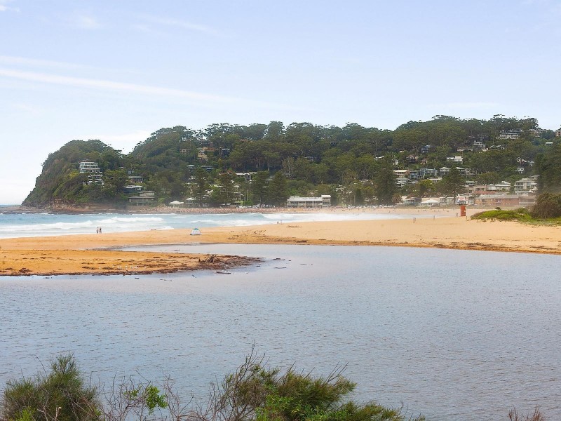 20 Bareena Avenue, North Avoca NSW 2260