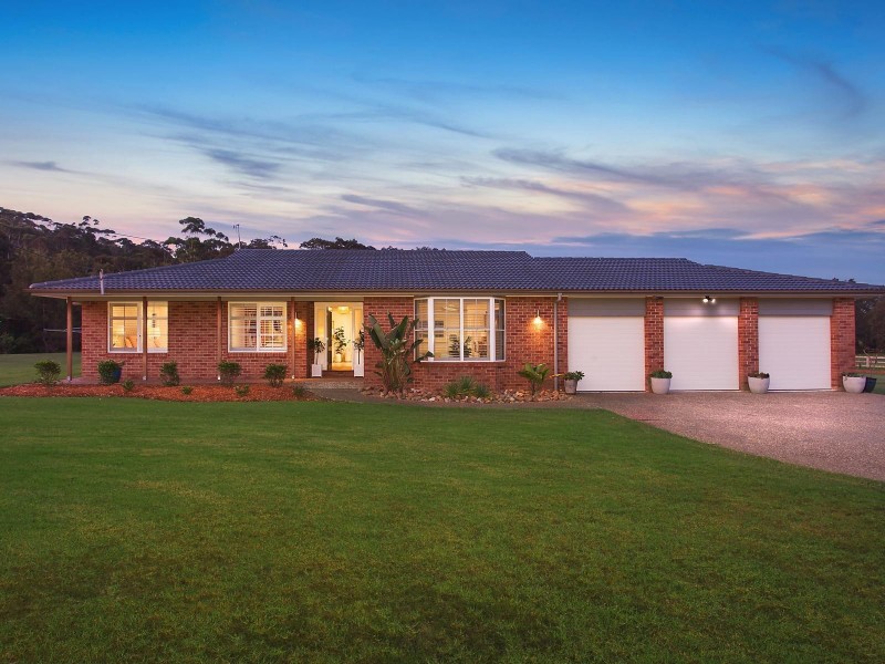 5 Warrambool Road, Wamberal NSW 2260
