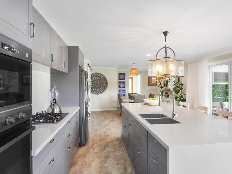 5 Warrambool Road, Wamberal NSW 2260