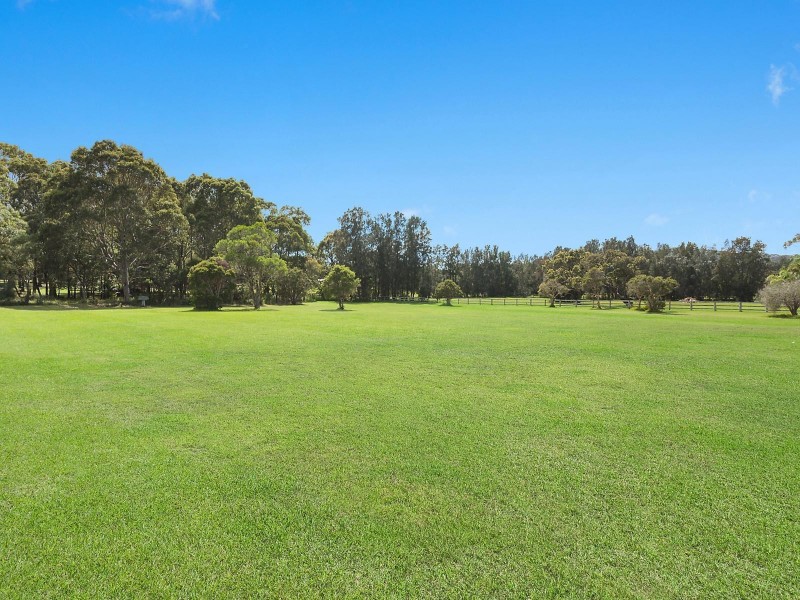 5 Warrambool Road, Wamberal NSW 2260