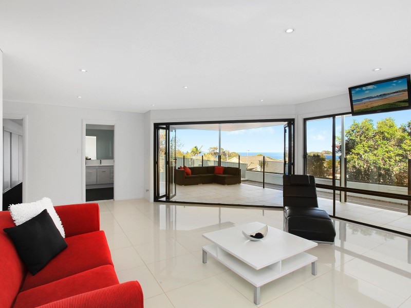 32 Dover Road, Wamberal NSW 2260