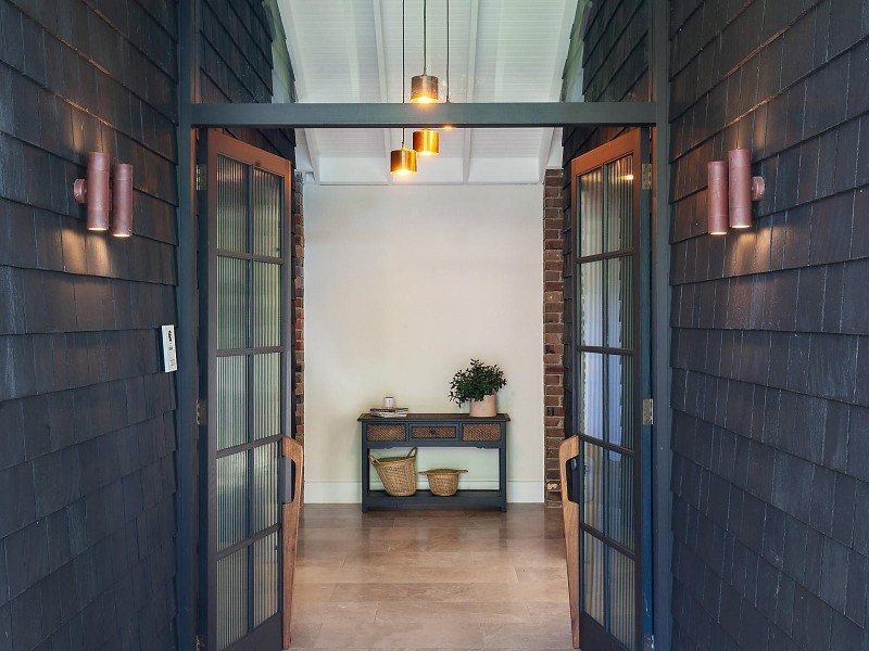 1 Grove Road, Wamberal NSW 2260