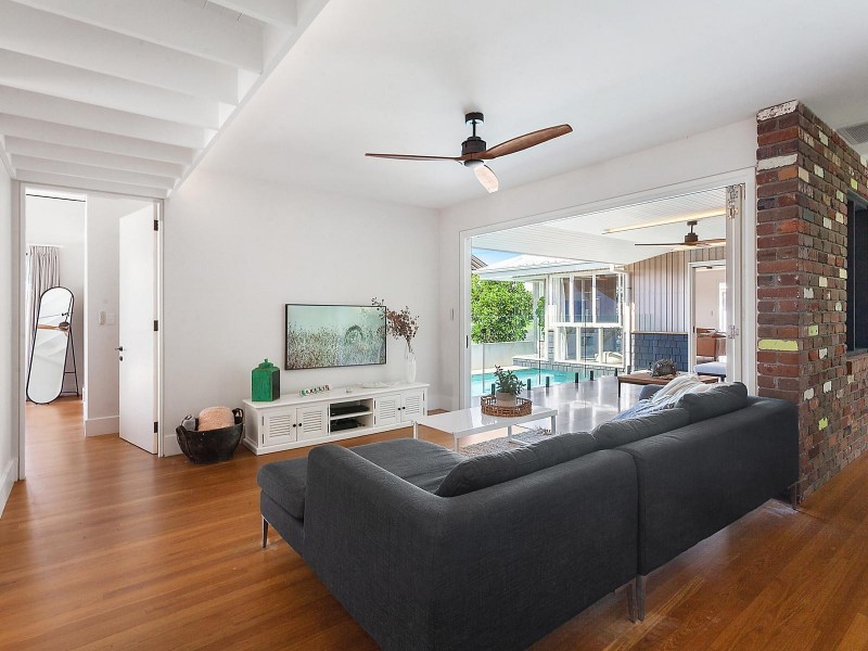 1 Grove Road, Wamberal NSW 2260