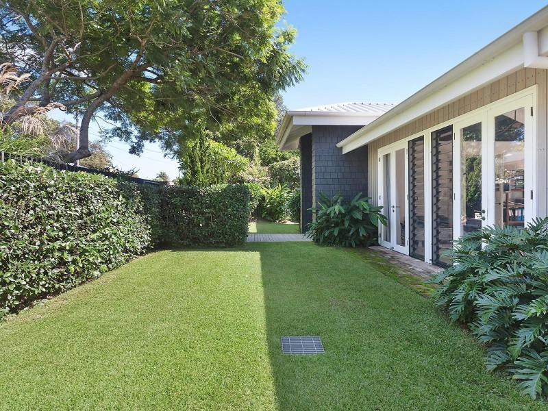 1 Grove Road, Wamberal NSW 2260