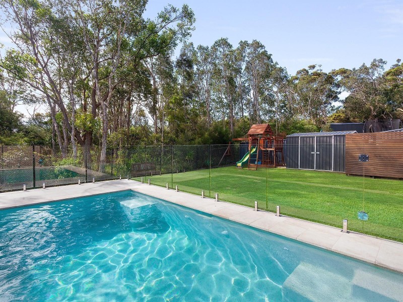 4 Sandcastle Close, Forresters Beach NSW 2260