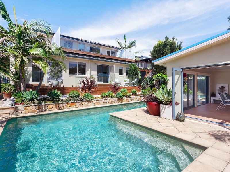 8 Del Rio Drive, Copacabana NSW 2251
