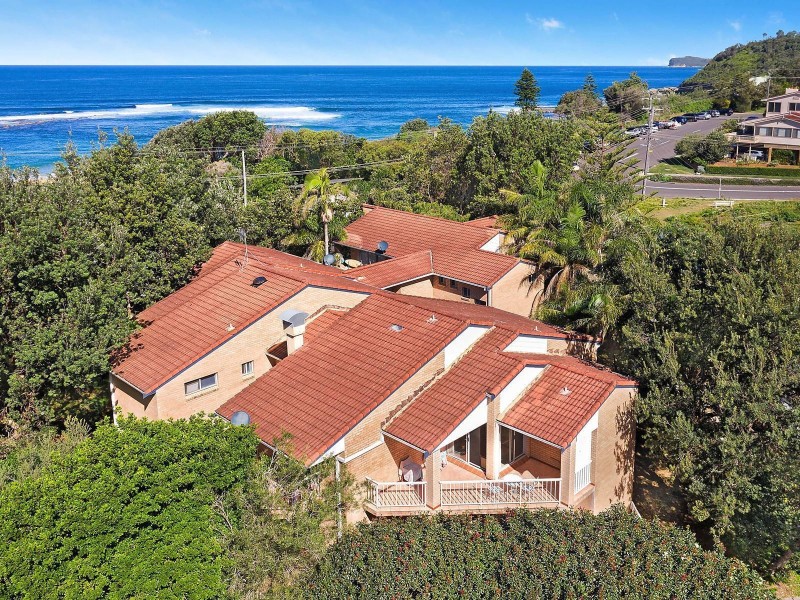 1/2 Bluewave Crescent, Forresters Beach NSW 2260