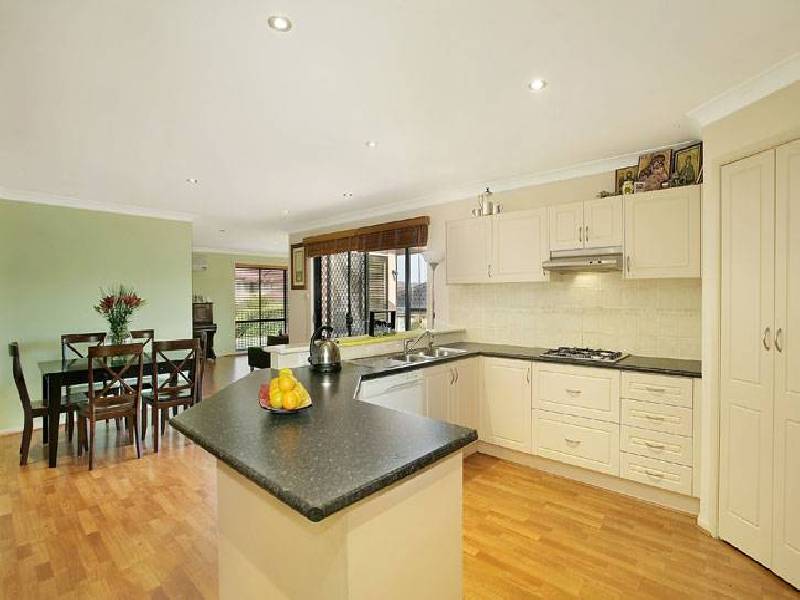 4 Sunhill Crescent, Erina NSW 2250