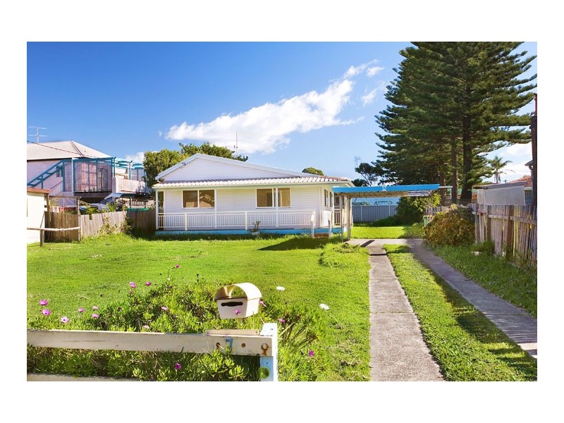 7 Kulgoa Avenue, Blue Bay NSW 2261