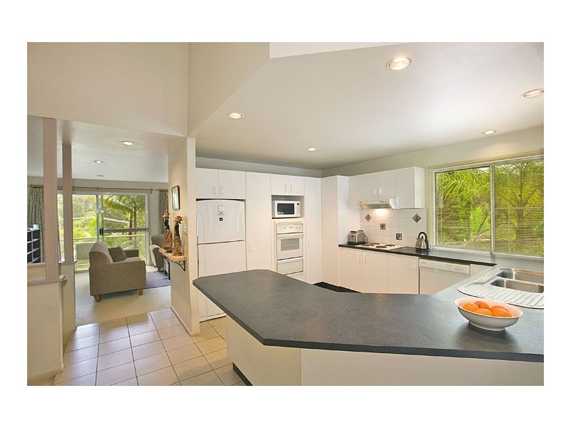 129 Lakeshore Drive, North Avoca NSW 2260