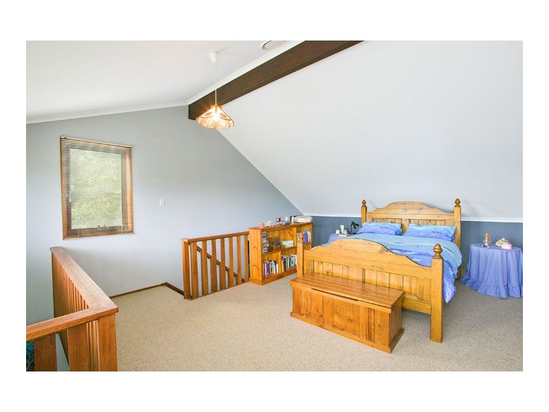 10 Yumbool Close, Forresters Beach NSW 2260