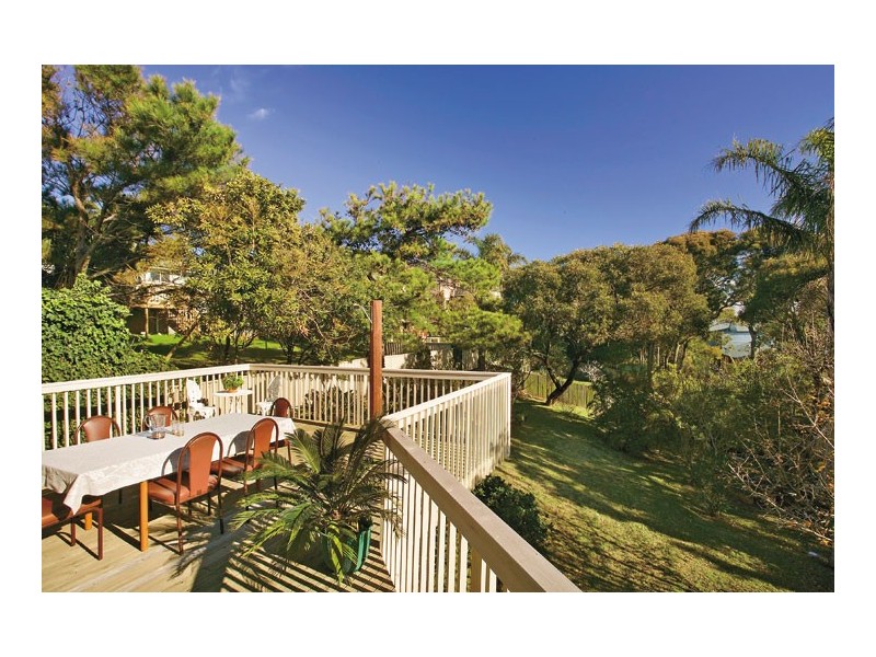 54 Forresters Beach Road, Forresters Beach NSW 2260