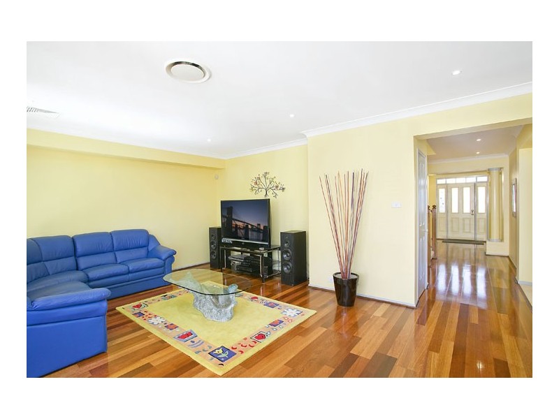 9 Jean Marie Crescent, Erina NSW 2250