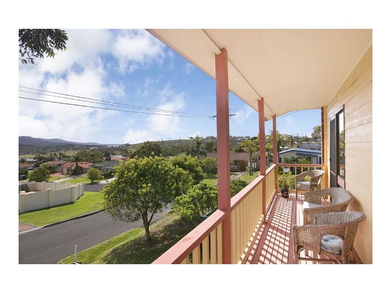 7A Lewis Crescent, Forresters Beach NSW 2260