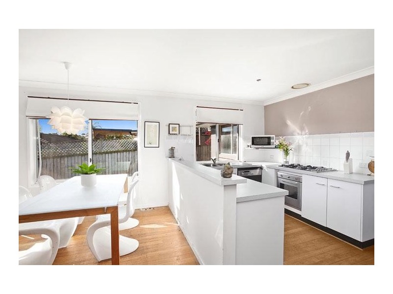 8 Lewis Crescent, Forresters Beach NSW 2260