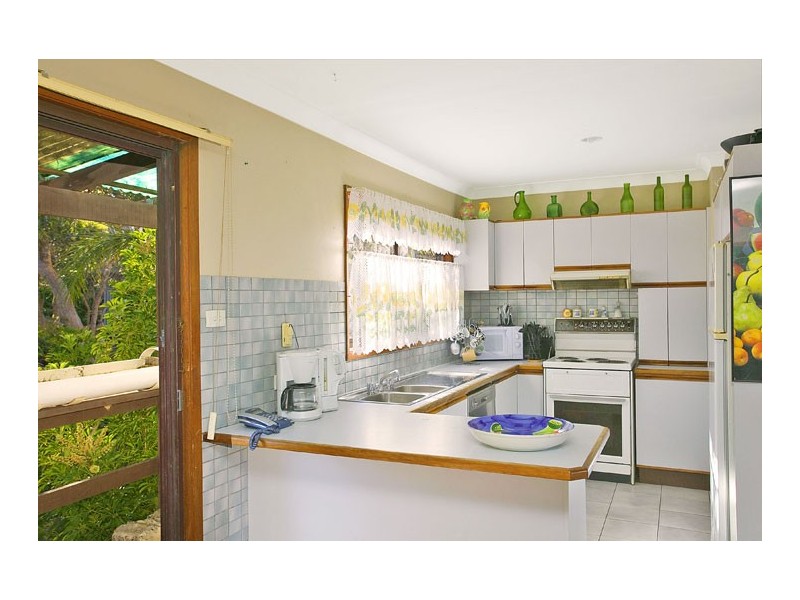 49 Berne Street, Bateau Bay NSW 2261