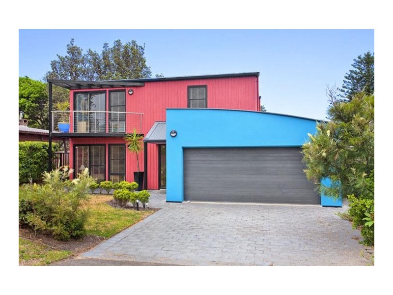 38 Ocean Street, North Avoca NSW 2260