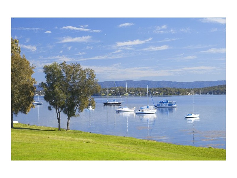 21 Kullaroo Road, Summerland Point NSW 2259