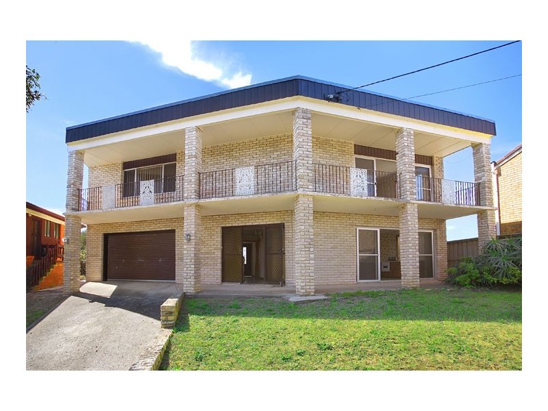 19 Henrys Road, Forresters Beach NSW 2260